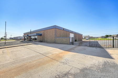 Commercial Building for Sale in Beckham County, OK - image 4