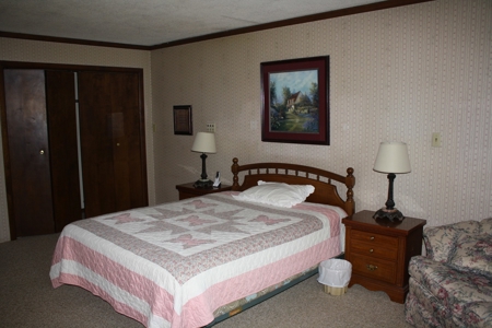 Piedmont Missouri Home and Land for Sale - image 9