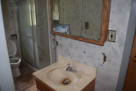 3 Bedroom, 1 Bath Country Home Robinson, IL - image 15