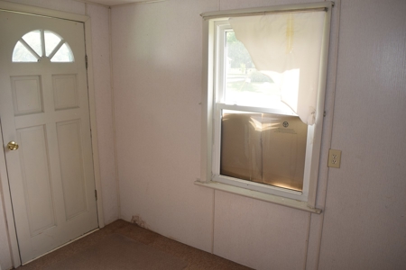 3 Bedroom, 1 Bath Country Home Robinson, IL - image 9