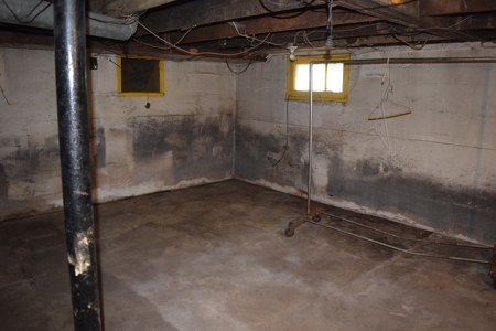3 Bedroom, 1 Bath Country Home Robinson, IL - image 21