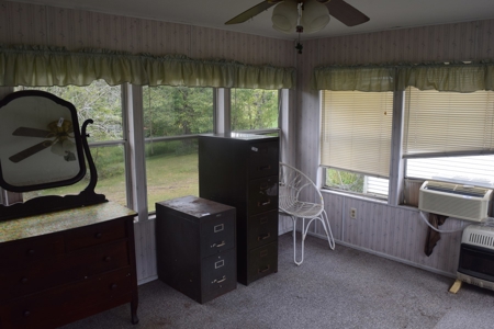 3 Bedroom, 1 Bath Country Home Robinson, IL - image 19