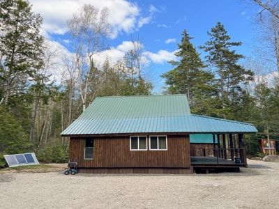 Off-Grid Log Cabin - image 3