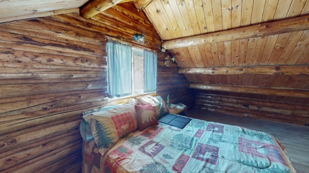 Off-Grid Log Cabin - image 27