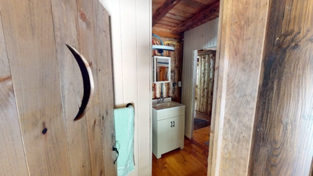 Off-Grid Log Cabin - image 24