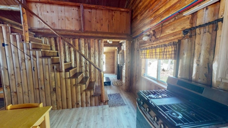 Off-Grid Log Cabin - image 19