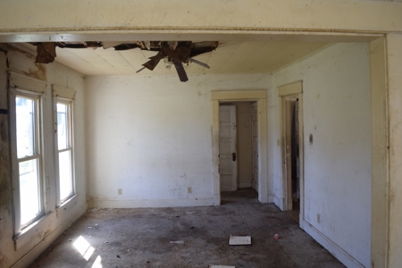 2 Bedroom, 1 Bath Home, Robinson, IL For Sale @ Auction - image 8