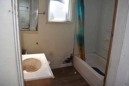 2 Bedroom, 1 Bath Home, Robinson, IL For Sale @ Auction - image 12