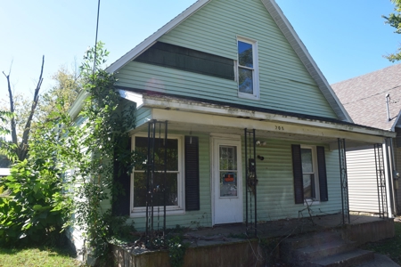 2 Bedroom, 1 Bath Home, Robinson, IL For Sale @ Auction - image 1