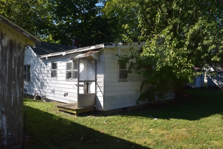 2 Bedroom, 1 Bath Home, Robinson, IL For Sale @ Auction - image 4