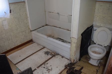 2 Bedroom, 1 Bath Home, Robinson, IL For Sale @ Auction - image 18