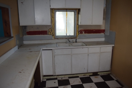 2 Bedroom, 1 Bath Home, Robinson, IL For Sale @ Auction - image 19