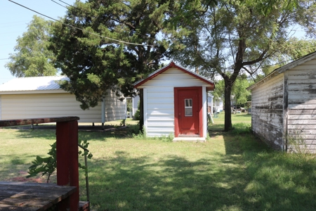 Home For Sale Coldwater, Ks - image 3