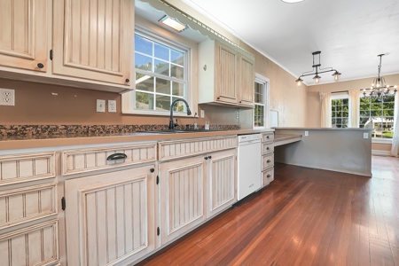 Home For Sale In Elk City, Oklahoma - image 31