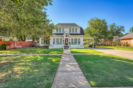 Home For Sale In Elk City, Oklahoma - image 2