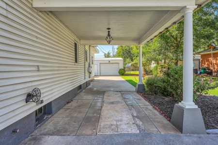 Home For Sale In Elk City, Oklahoma - image 17