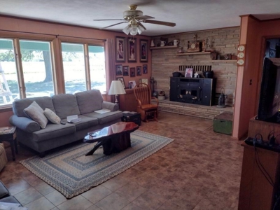 Country Home near Kincaid, Ks - image 12