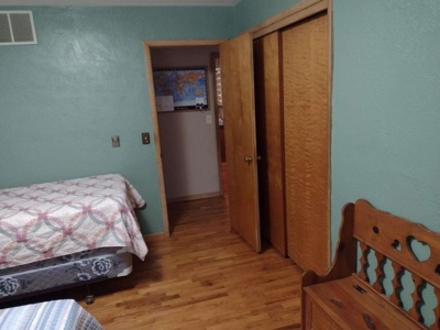 Country Home near Kincaid, Ks - image 20