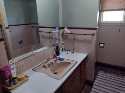 Country Home near Kincaid, Ks - image 21