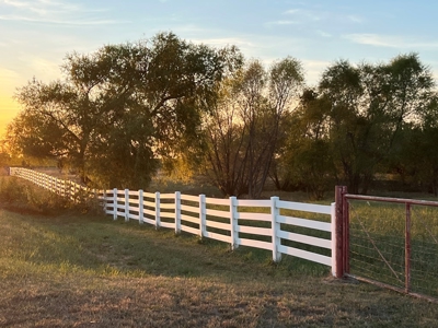 Country Home near Kincaid, Ks - image 10