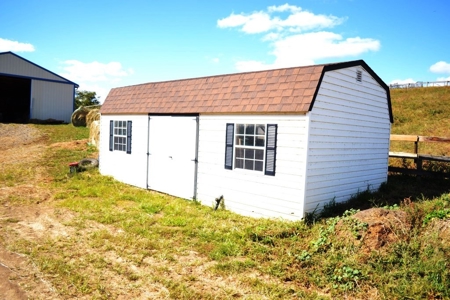 83 Acre horse farm with barn and residence Wytheville, VA - image 45