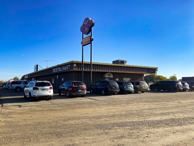 Vacant Low Maintenance Commercial Building with Highway Frontage for Sale - image 6