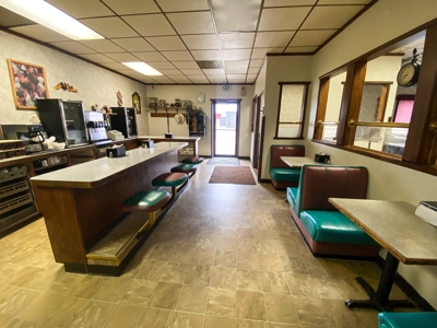 Vacant Low Maintenance Commercial Building with Highway Frontage for Sale - image 40