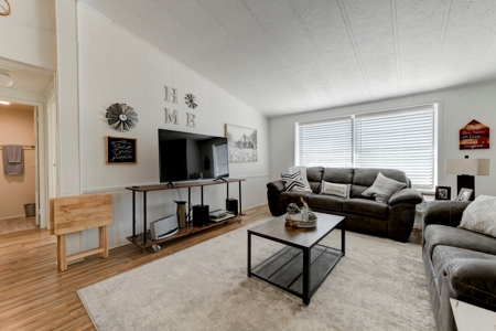 Texas Home For Sale With Acreage No Restrictions - image 9