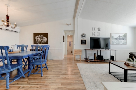 Texas Home For Sale With Acreage No Restrictions - image 8