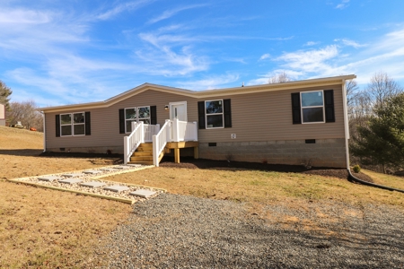 New Home for Sale in Woodlawn VA! - image 15