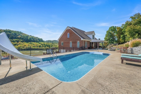 SALE PENDING Mini Farm For Sale in Petersburg Tn - image 44