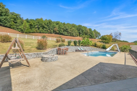 SALE PENDING Mini Farm For Sale in Petersburg Tn - image 41