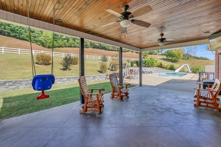 SALE PENDING Mini Farm For Sale in Petersburg Tn - image 39