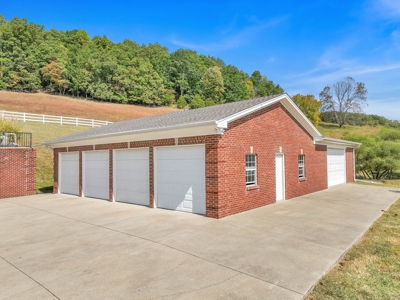 SALE PENDING Mini Farm For Sale in Petersburg Tn - image 48