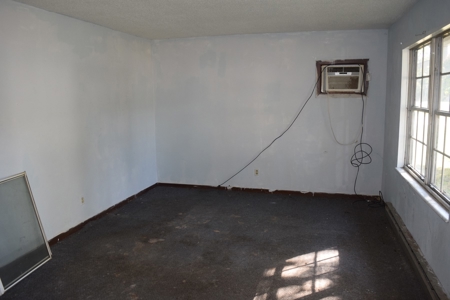 2 Bedroom, 2 Bath Home, & Duplex, Robinson, IL - image 29