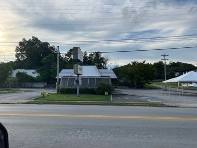 Commercial Building in Burkesville, KY - image 2