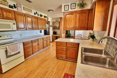 Ranch-Style Home With Acreage For Sale in Hotchkiss, CO! - image 13