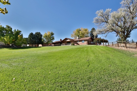 Ranch-Style Home With Acreage For Sale in Hotchkiss, CO! - image 8