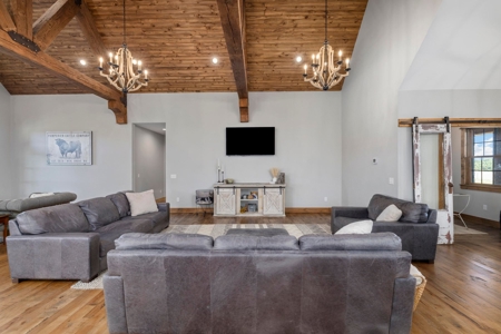 Luxury Home & Farm For Sale in Mountain Grove, MO - image 13