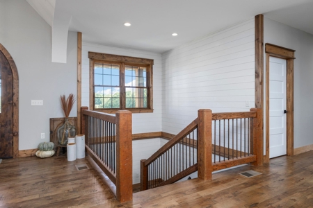 Luxury Home & Farm For Sale in Mountain Grove, MO - image 6