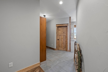 Luxury Home & Farm For Sale in Mountain Grove, MO - image 25