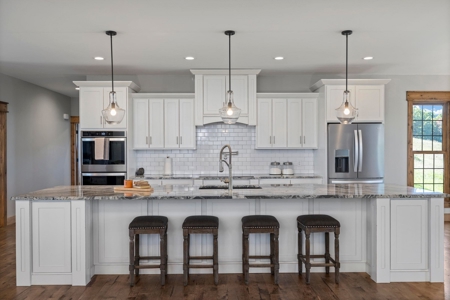 Luxury Home & Farm For Sale in Mountain Grove, MO - image 10
