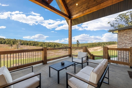 Luxury Home & Farm For Sale in Mountain Grove, MO - image 37