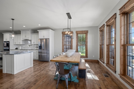 Luxury Home & Farm For Sale in Mountain Grove, MO - image 15