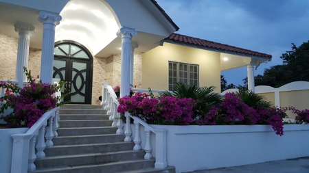 Spectacular House For Sale In The Coronado Golf Club *Sold* - image 5