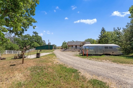 7 Palms Ranch - image 2