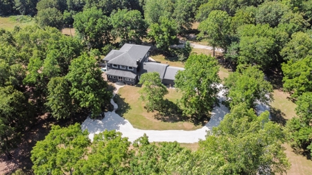Contemporary Ranch Style Home in West Plains, MO for Sale - image 4