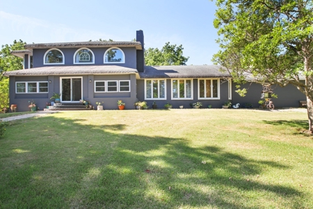 Contemporary Ranch Style Home in West Plains, MO for Sale - image 35