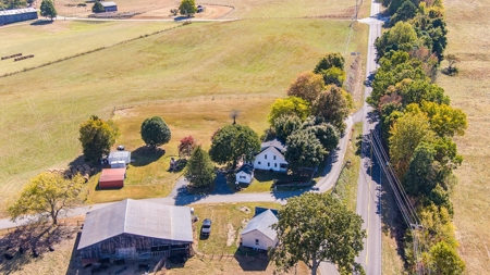 Accepted Offer - Farmhouse with 1 +/- Acre Lot in Albany, KY - image 11