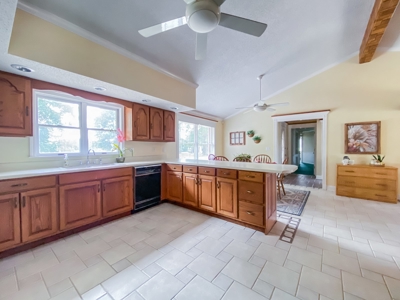 5 bed / 4 bath Home w/ Finished Basement 48 acres Geneva AL - image 22